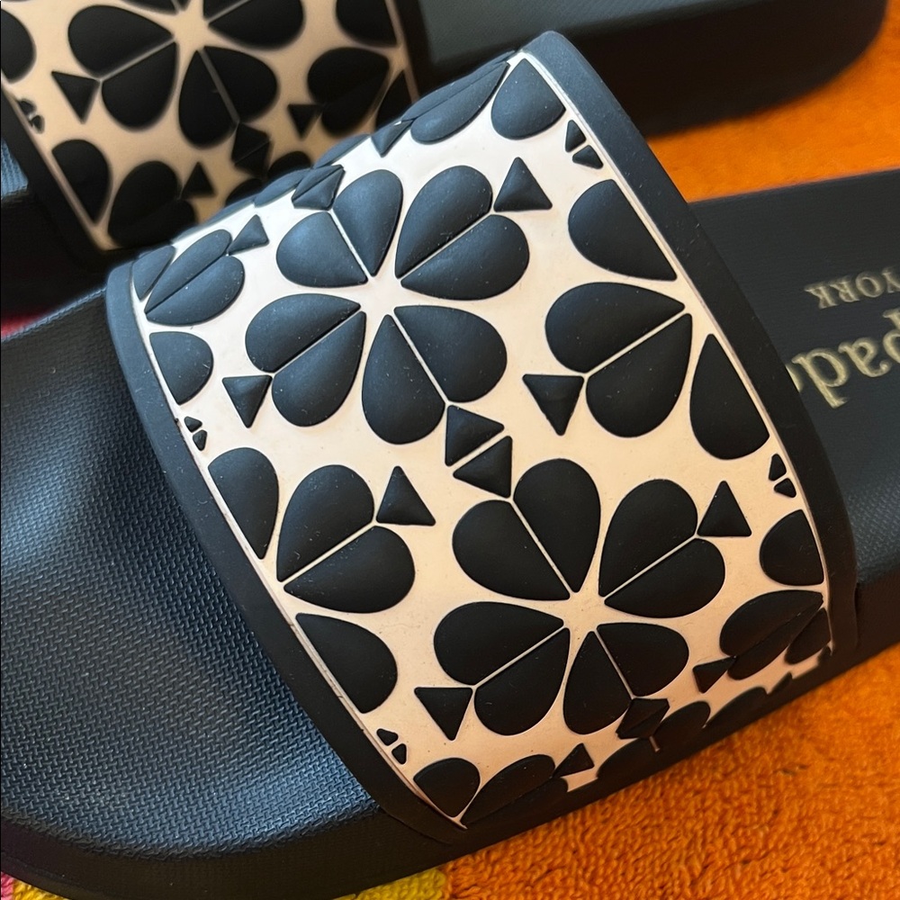 kate spade Navy and White Floral Slide Sandals - Picture 5 of 15